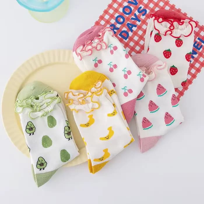 Chaussettes amusantes en coton à volants pour femmes