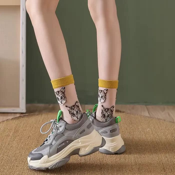Chaussettes chat mignonnes transparentes pour femmes, chaussettes Kawaii pour dames, bas en fibre de verre, cristal fin, mode japonaise, chaussettes carillon coréennes, été