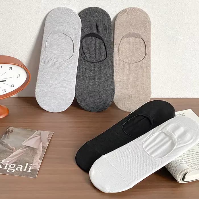 Chaussettes pour hommes nouvelle couleur unie Silicone anti-dérapant chaussettes de sport pas de spectacle respirant plaine décontracté hommes chaussettes invisibles confortables