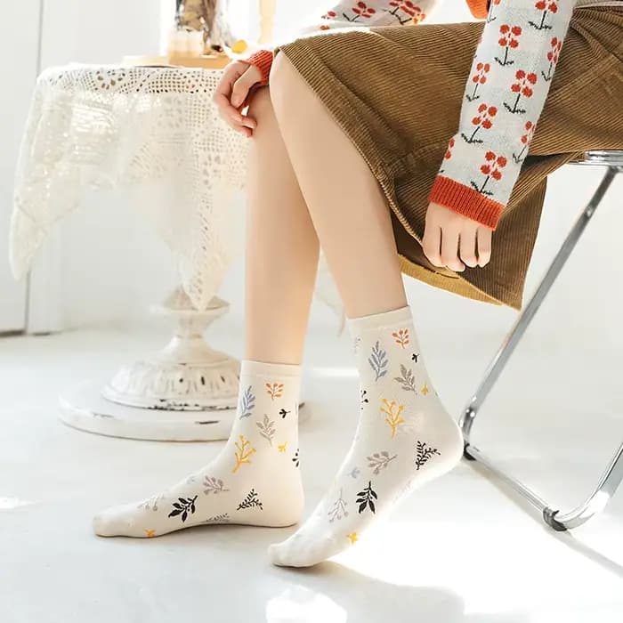 Femme chaussettes Style japonais imprimer filles doux longues chaussettes mode coréenne coton doux Harajuku rétro Vintage Streetwear équipage chaussettes