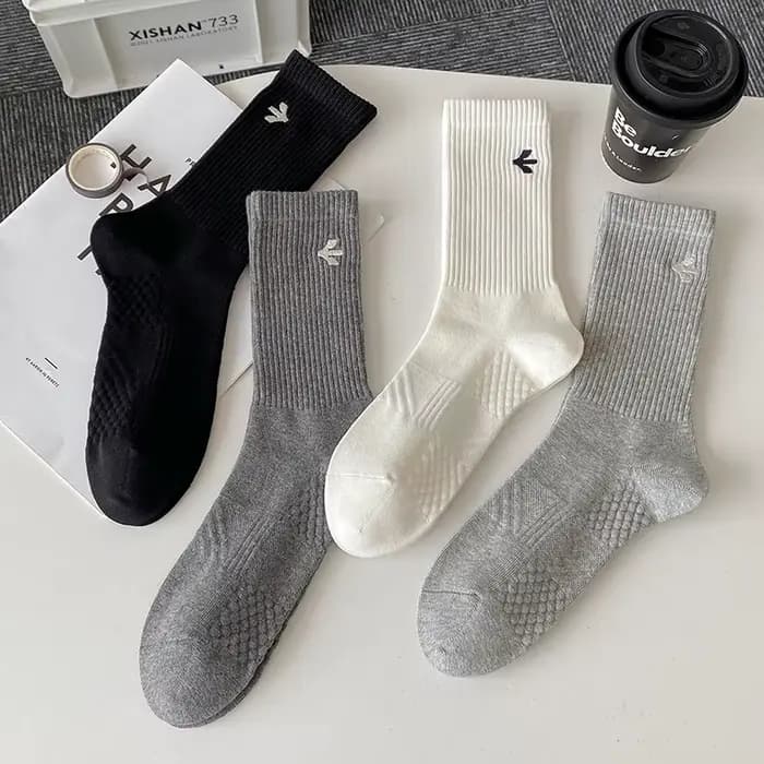 Hommes chaussettes nouveau automne Simple couleur unie décontracté