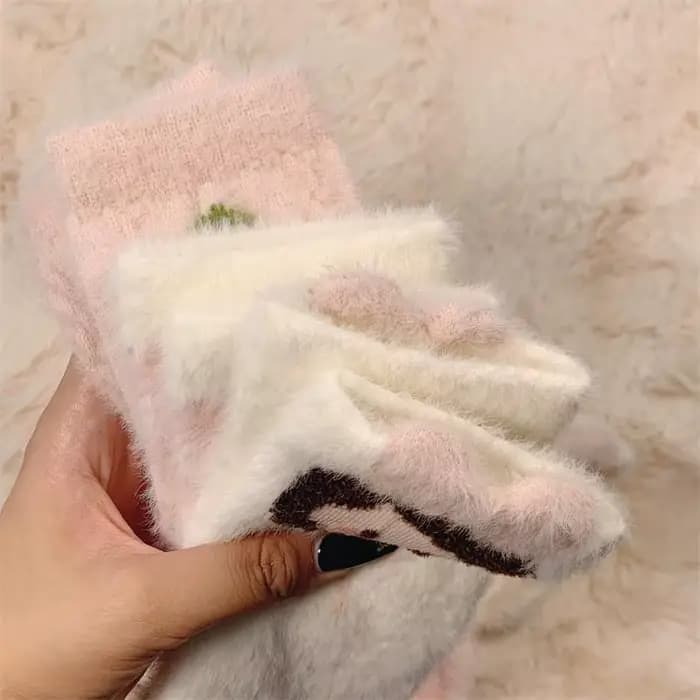 Chaussettes à rayures colorées pour femmes, chaussettes de sol en molleton de vison, douces et épaisses, en peluche, pour l'intérieur, automne et hiver