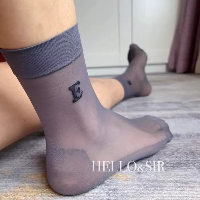 Personnage E Lettre E Chaussettes en dentelle Dressing chaud