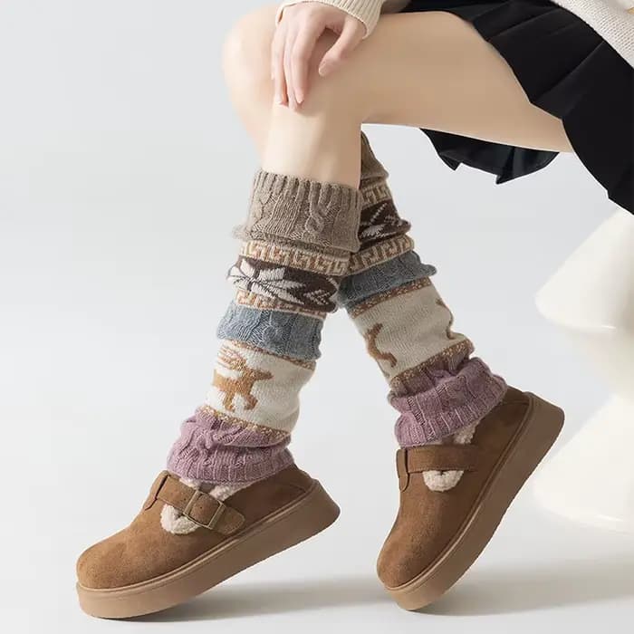 Chaussettes tricotées torsadées pour femmes