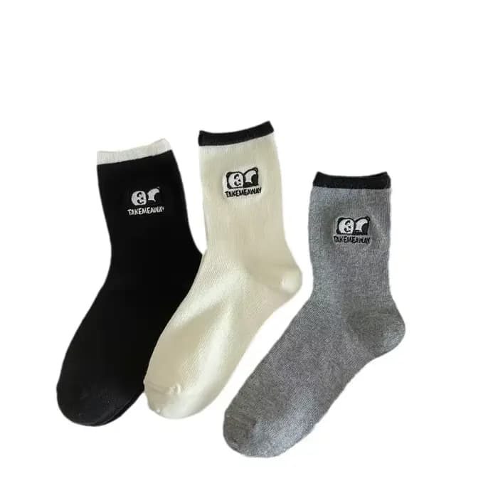 Chaussettes pour femmes, style simple, printemps-été, douces, respirantes, mi-hautes, broderie Kawaii Panda, coton peigné, chaussettes fines décontractées simples
