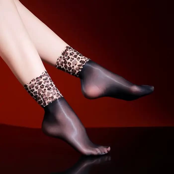 Chaussettes courtes transparentes chic à motif léopard