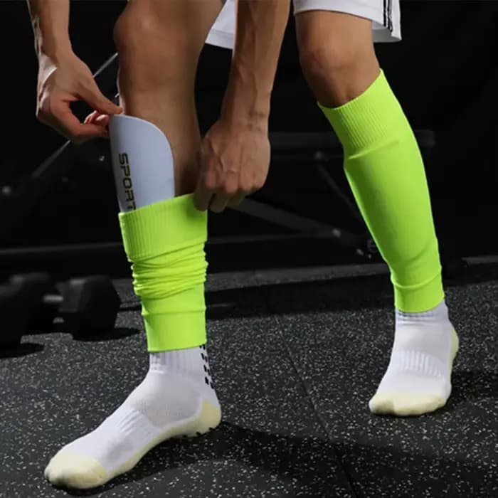Chaussettes et genouillères de football coordonnantes pour hommes