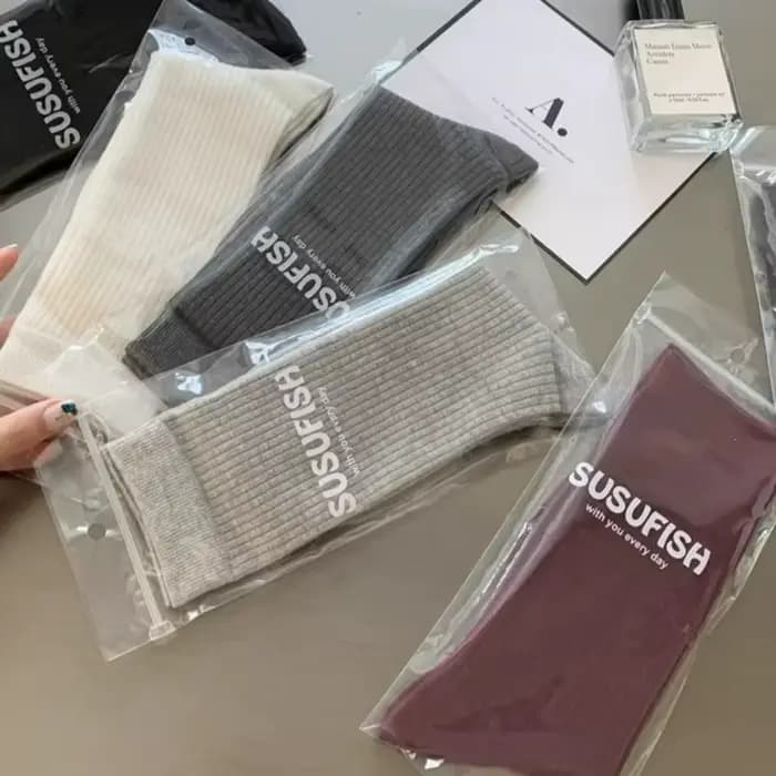 Vin rouge chaussettes longues femmes bas coton couleur unie chaud cuisse haute dames filles rue mode tricoté genou