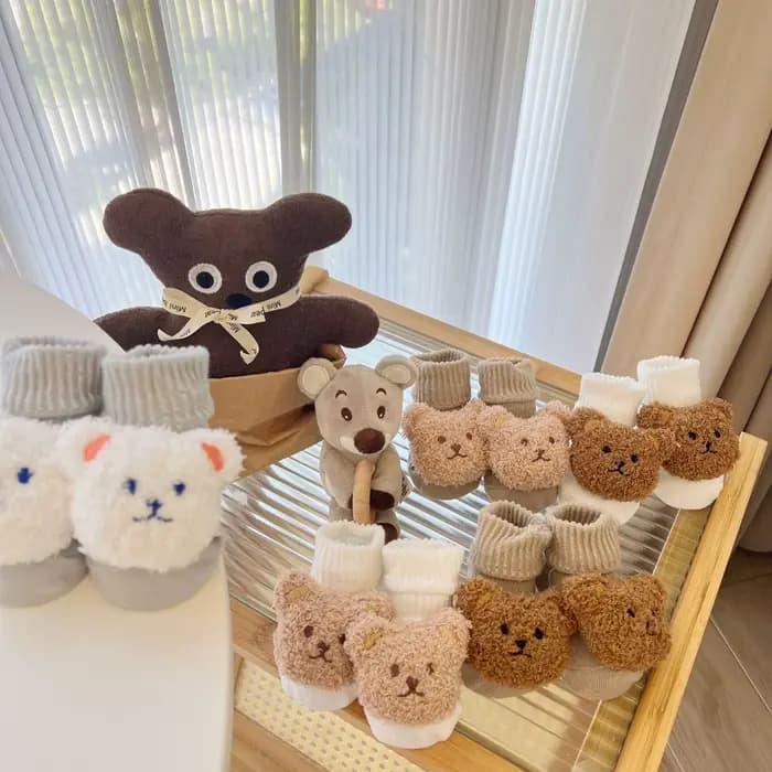 Chaussettes mi-tube ours en peluche de dessin animé