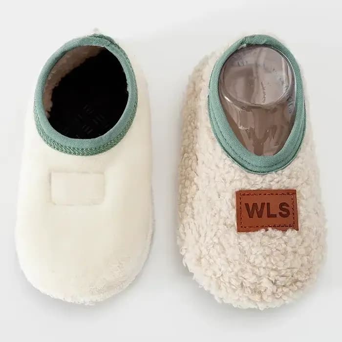 Pantoufles chaudes pour bébé