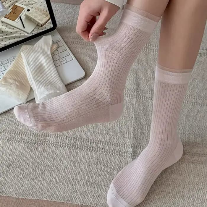 Chaussettes d'été fines pour femmes, chaussettes longues de couleur unie, couleur bonbon, jolies chaussettes en dentelle à la mode, respirantes et confortables