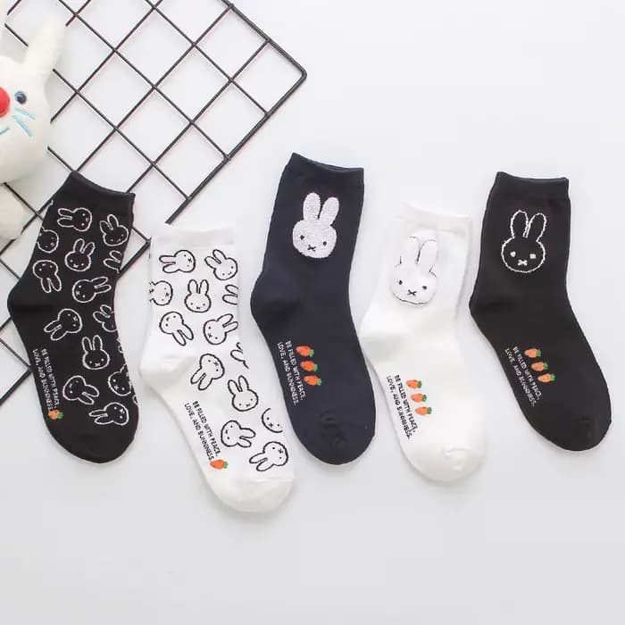 Kawaii Miffy coton cheville chaussettes minimaliste chérie mignon dessin animé lapin pour les filles tricot doux et confortable usage quotidien Cadeau d'anniversaire
