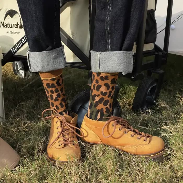 Chaussettes tendance 2026 en coton imprimé léopard pour femme – Nouveauté printemps-automne