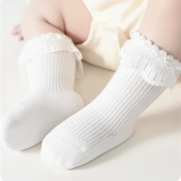 Chaussettes longues en dentelle pour nouveau-né