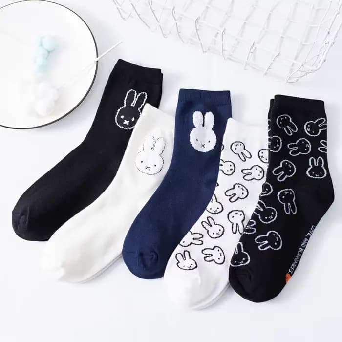 Kawaii Miffy coton cheville chaussettes minimaliste chérie mignon dessin animé lapin pour les filles tricot doux et confortable usage quotidien Cadeau d'anniversaire