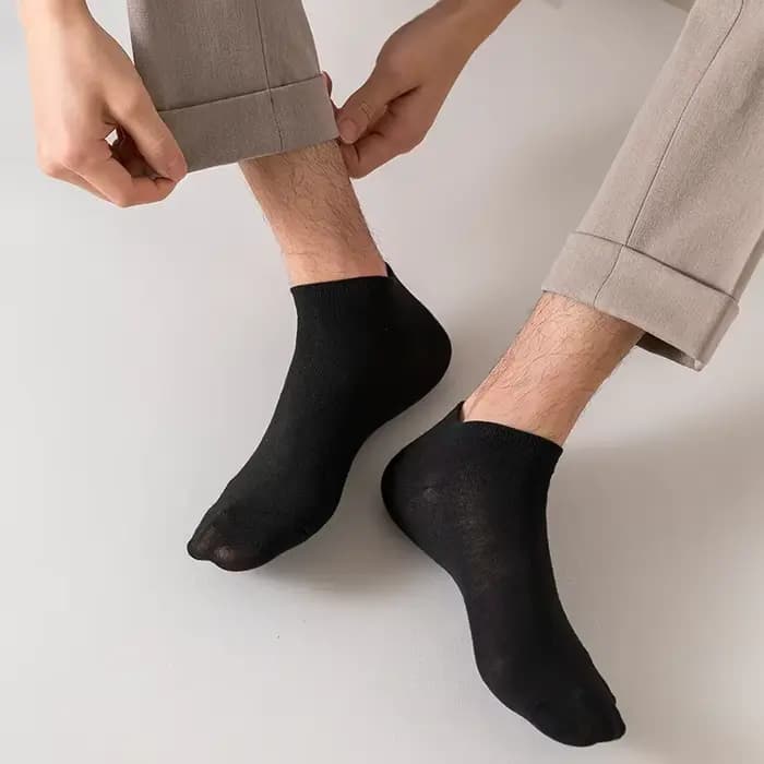 10 paires de chaussettes unisexes décontractées de couleur unie, fines, respirantes, confortables, anti-odeur, absorbant la sueur, à coupe basse, pour hommes et femmes