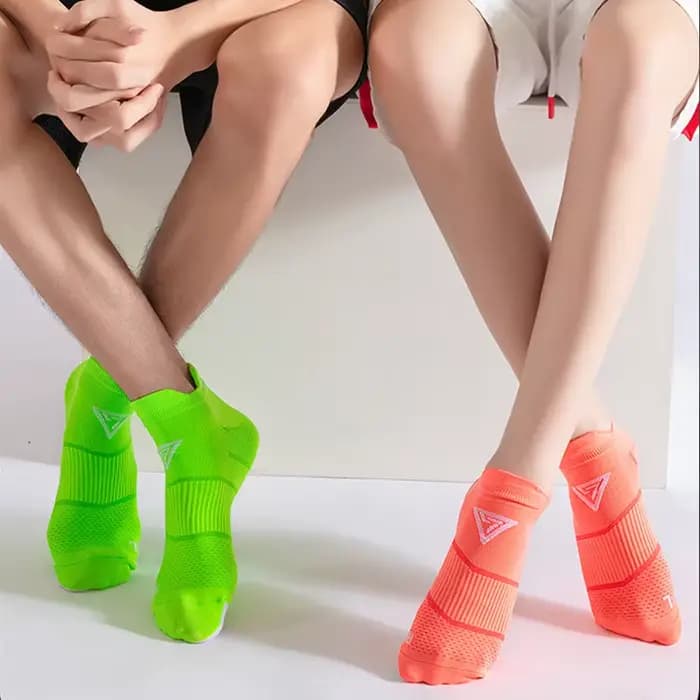 Chaussettes de sport pour hommes et femmes, en nylon, à séchage rapide, absorbant la sueur, respirantes, déodorantes, invisibles, pour vélo, course, voyage, Sokken