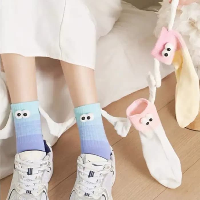 Chaussettes colorées pour femmes avec poignées magnétiques