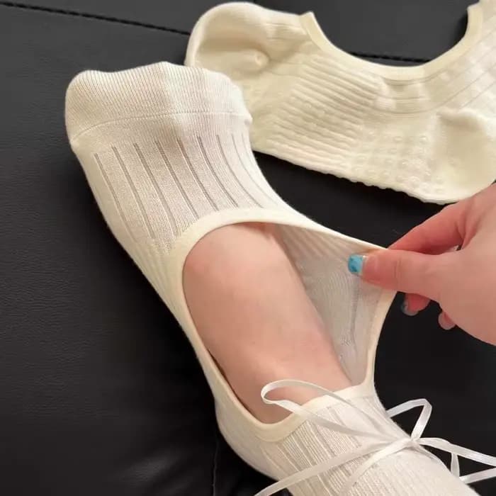 Femmes Prati Yoga chaussettes anti-dérapant Bareback personnalisé cordon ruban mollet chaussette danse Fitness sol