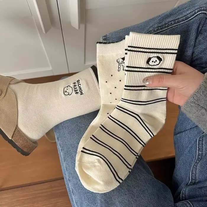 5 Paris femmes chaussettes rayure dessin animé chiot imprimé moyen Tube