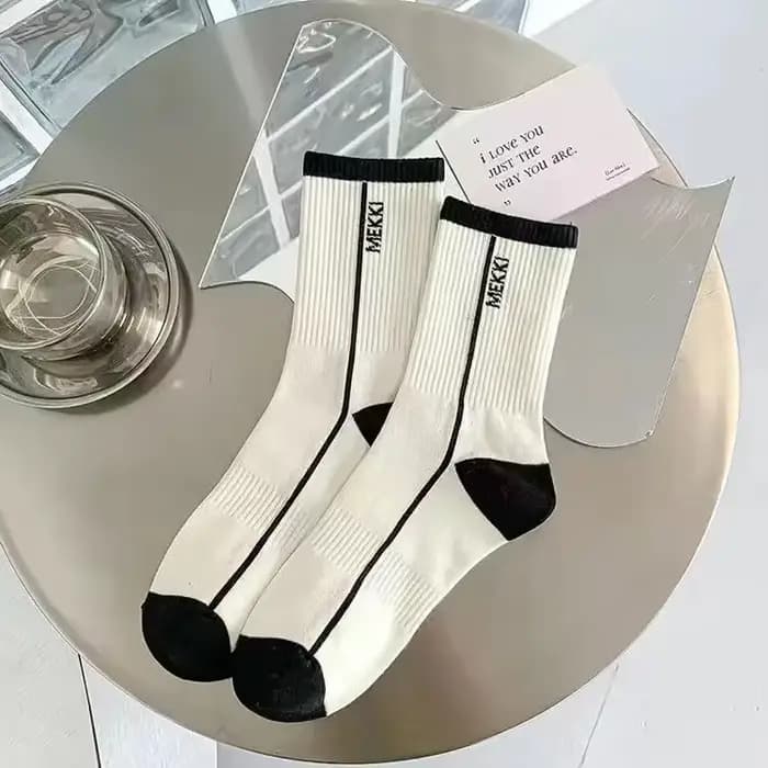 Socks Women Autumn Spring Winter Korea Style Harajuku Street Sport Cotton Stripes Casual Skateboard Mid-tube Sock for Girls Gift
