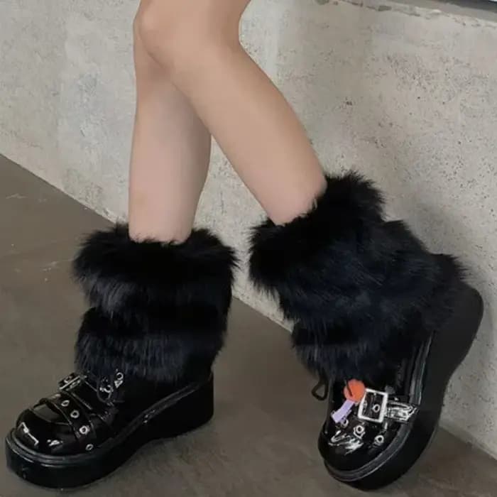 Jambières japonaises en fausse fourrure blanche