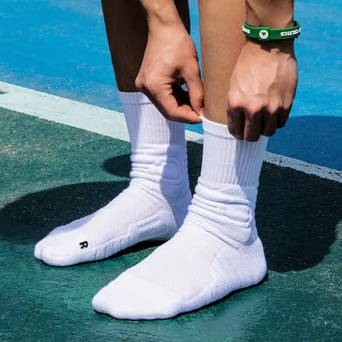 1 paire de chaussettes de basket-ball mi-longues avec fond de serviette épais