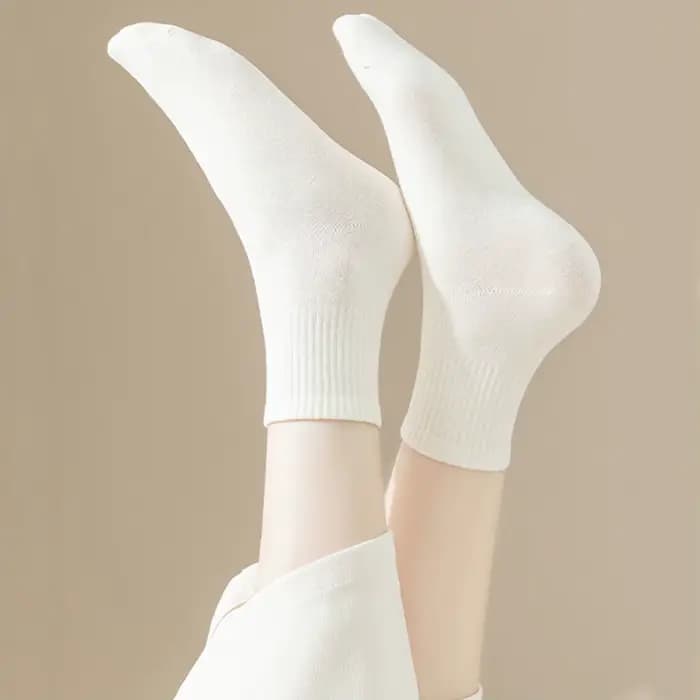 1 paire de chaussettes en coton pour femme, chaussettes courtes à la cheville, colorées, douces, respirantes, pour l'automne et le printemps, pour fille