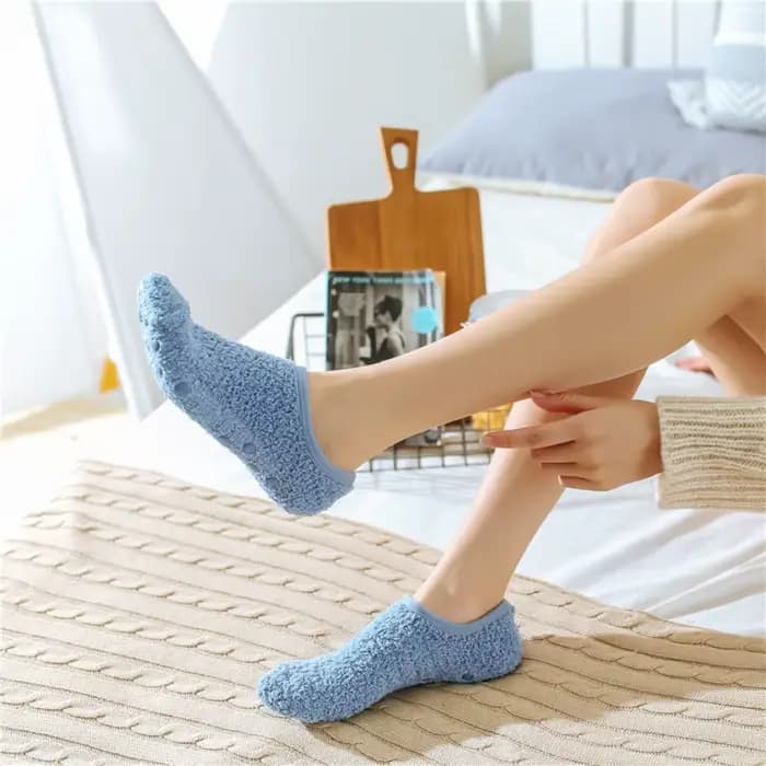 Nouvelles chaussettes antidérapantes pour femmes