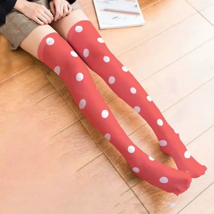 Jeu Osana Najimi Cosplay chaussettes rouges accessoire femmes sur les chaussettes au genou belles bas de noël accessoires d'halloween chaussettes à pois