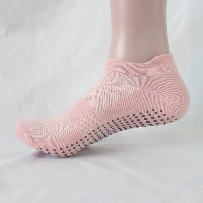 Chaussettes de Yoga pour femmes, respirantes, confortables, couleur unie, simples, amusantes, pour Pilates, sport, entraînement, antidérapantes, été et automne