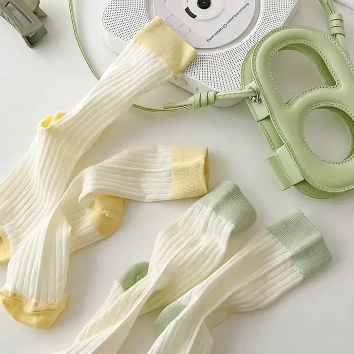Chaussettes fines respirantes en coton doux pour femme