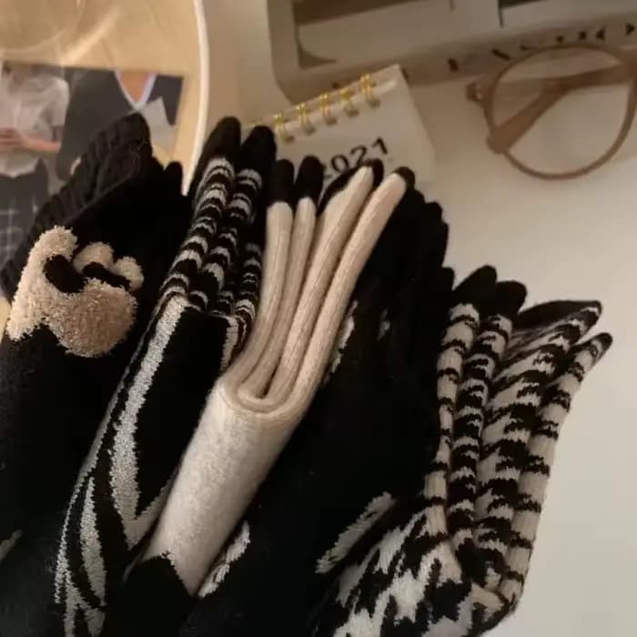 2/5 paires femmes mignon petit ours mi-mollet chaussettes à la mode fleur imprimé Floral doux confortable printemps