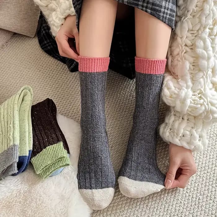 Nouvelles femmes chaussettes de haute qualité automne hiver couleur mixte équipage