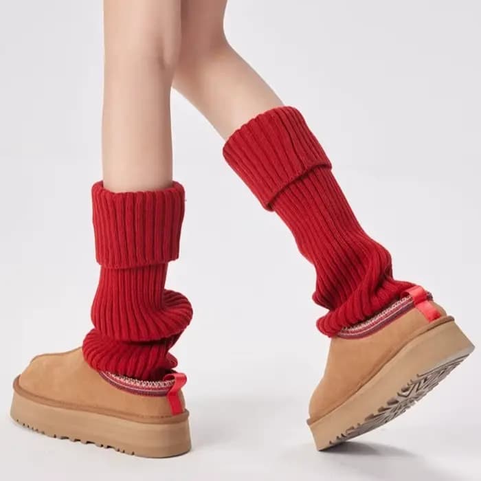 Chaussettes longues en tricot rouge pour le Nouvel An