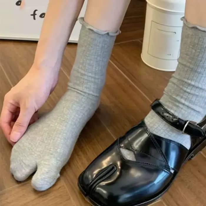 Chaussettes japonaises à volants en coton à bout fendu