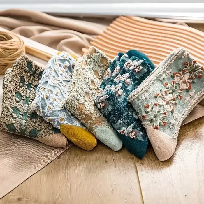 Chaussettes d'instituts tridimensionnels rétro