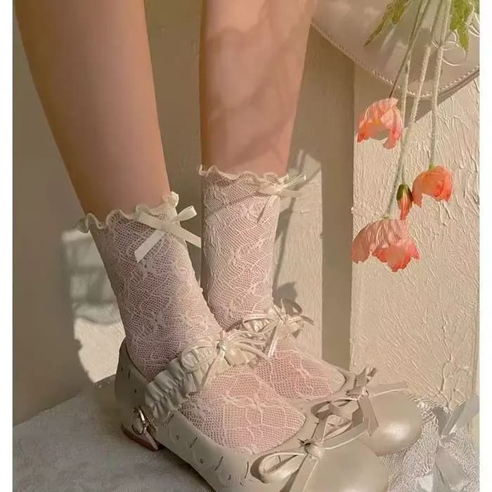 Chaussette en dentelle ultra fine respirante pour femme