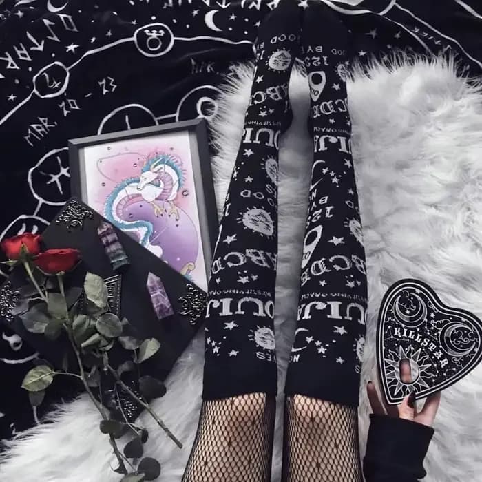 Chaussettes japonaises douces pour femmes et filles, Harajuku Goth Sweet Lolita Jk Punk Rocker Style, chaussettes respirantes, bas hauts aux genoux