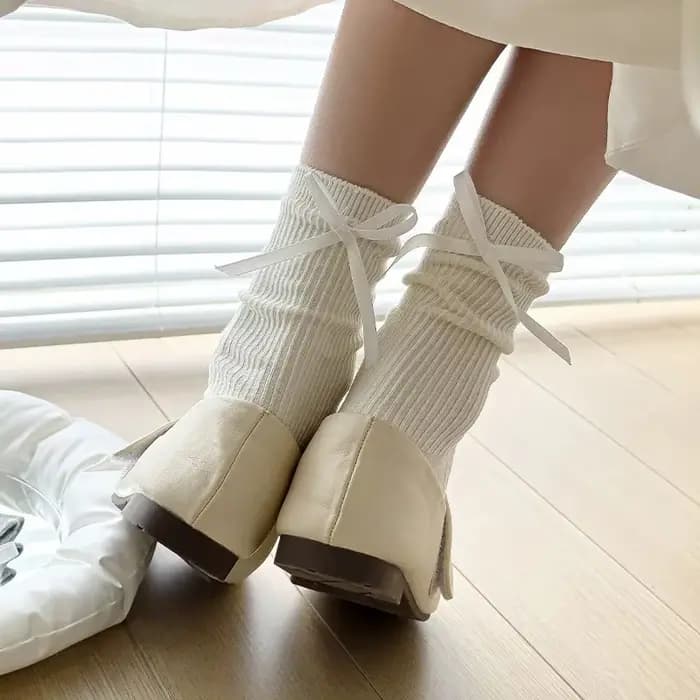 JK-Chaussettes Japonaises à Nministériels d Papillon pour Femme, Accessoire de dehors en Coton, Noir et Blanc