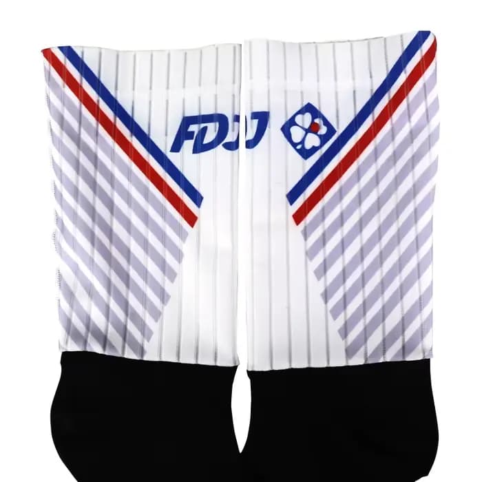 Nouvelles Chaussettes de Cyclisme Sans Coutures Pro Anti-Aéro 2026 pour Équipe