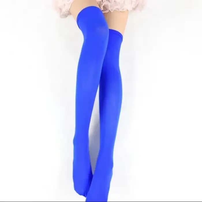 Chaussettes longues noires et blanches pour femmes