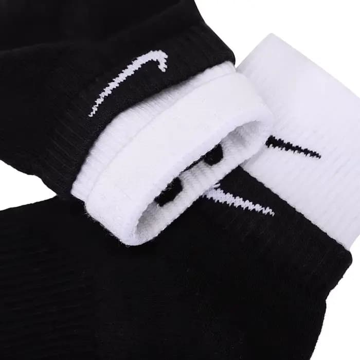 Chaussettes Nike pour hommes et femmes