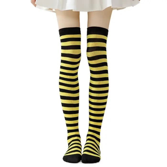 Cadeau de noël garder au chaud bas à rayures colorées absorbent la sueur doux sur les chaussettes au genou mignon mince