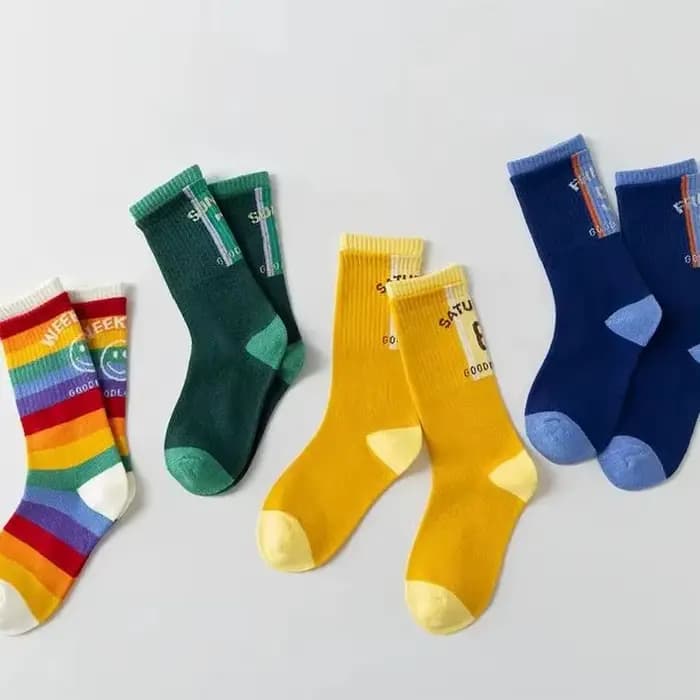 4 paires de chaussettes longues pour enfants