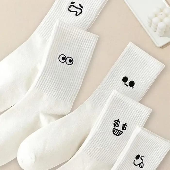 5/10/20 paires hommes blanc dessin animé chaussettes à la mode polyvalent Expression