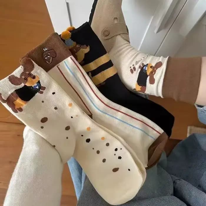 1 paire de chaussettes amusantes en coton avec motif de chien teckel, chaussettes imprimées de dessins animés, chaussettes chaudes d'automne et d'hiver, chaussettes mignonnes pour couple