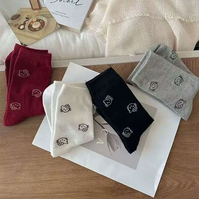 4 paires de chaussettes mi-hautes pour femmes, motif de dessin animé Sanrio Hello Kitty imprimé, polyvalentes, douces, décontractées, respirantes, couleur unie
