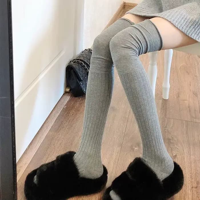 Chaussettes en coton pour femmes, nouvelle collection automne décontractée, Simple, couleur unie, chaussettes chaudes d'hiver pour femmes, Style coréen au-dessus du genou