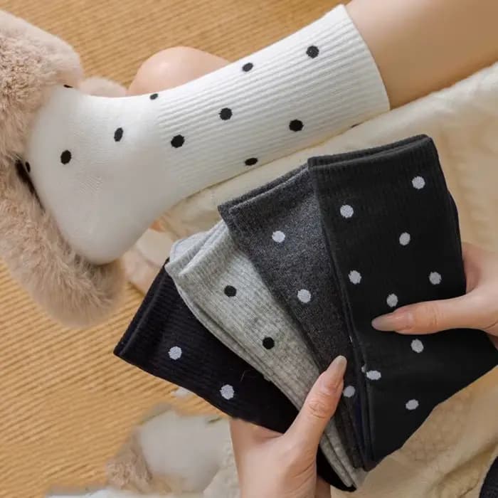 5 paires de chaussettes à semelle intermédiaire pour femmes, printemps/été, à pois, couleur classique noir et blanc, adaptées aux sports de plein air et aux loisirs